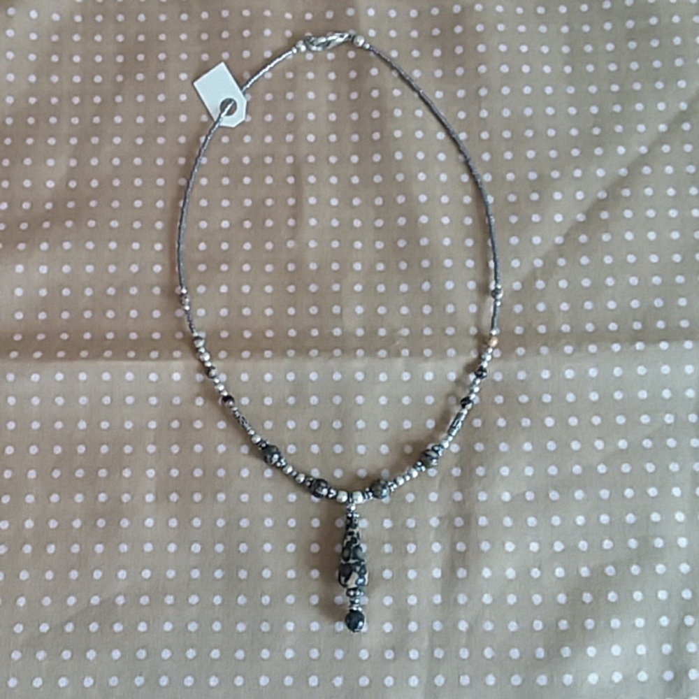 Hand beaded natural stone teardrop necklace - Picture 2 of 4